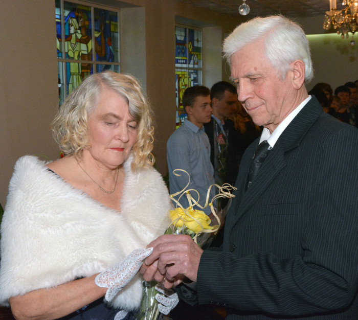 Angelė ir Donatas sumaino aukso žiedus po 50 metų