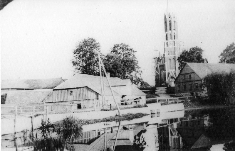 1950m. Šilalės bažnyčia, špitolė, malūnas. Aut. nežinomas_INT