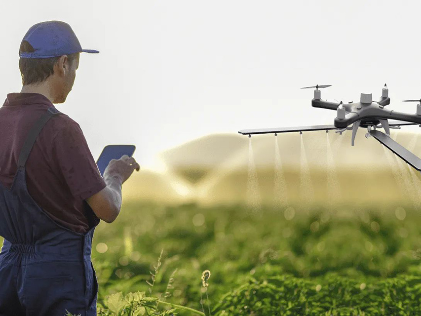 dronas ūkyje.jpg