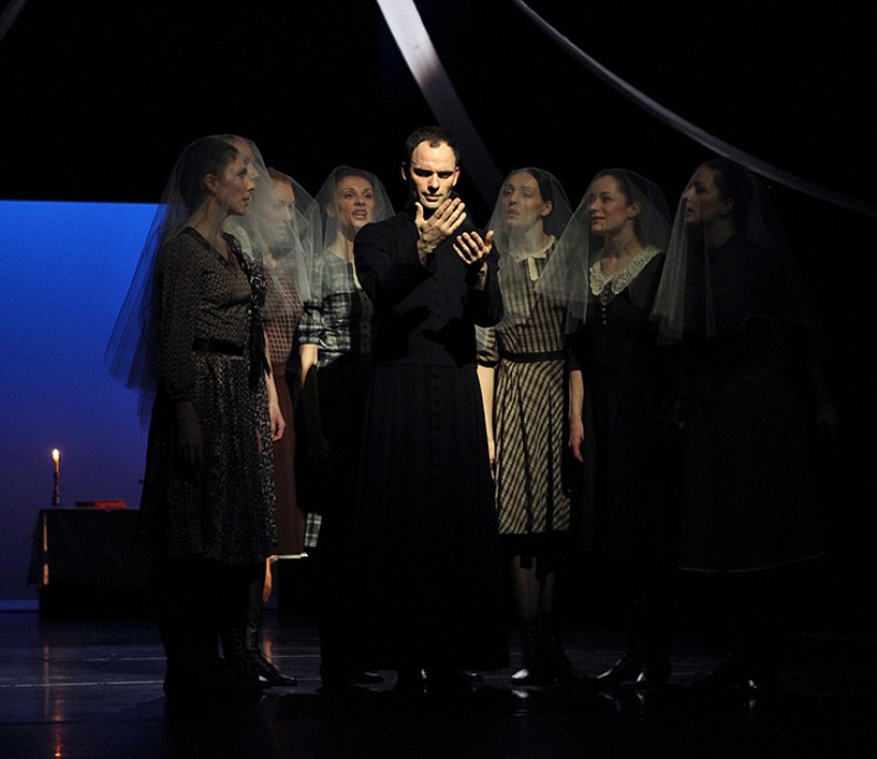 Šokio spektaklis „Altorių šešėly“ atskleis lietuviško psichologinio romano paslaptis