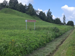Piliakalniai &ndash; &Scaron;ilalės pasididžiavimas, bet apžiūrėti juos sudėtinga