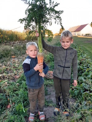 Skelbiame laimėtojus ir kviečiame prizų