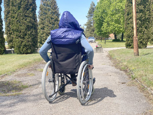 Pagalba neįgaliesiems &ndash; be būtiniausių priemonių