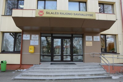 Naujametės tradicijos nesikeičia: valdininkai didinasi atlyginimus