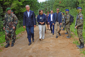 Prezidentas Pajūryje susitiko su jaunaisiais šauliais