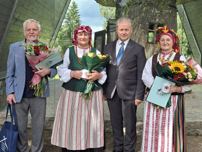 I&scaron; kairės A. Maulius, Z. Grūdienė, V. Jocys ir J. Bučnienė