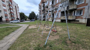 Daugiabučių kiemus remontuos gatvių pinigais