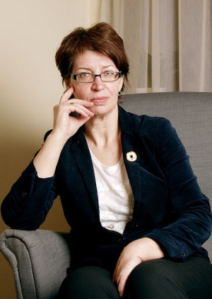 Gydytoja psichiatrė V. And&shy;rejauskienė pastebi, kad visuomenė sąmoningėja &ndash; dėl priklausomybės nebebijoma kreiptis pagalbos. Nuotrauka i&scaron; www.pkc.lt