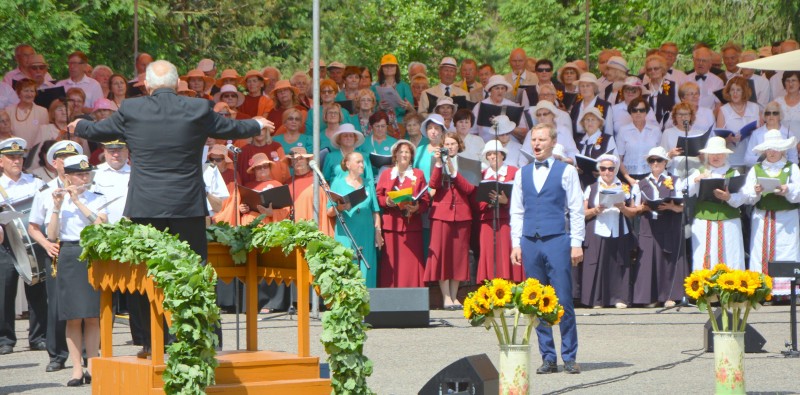 Šilalės pušyne aidėjo politinių kalinių ir tremtinių chorų dainos