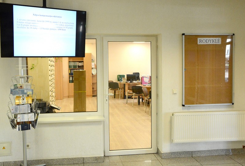 Atnaujintas „langelis“ dar „neatpažįstamas“, nenurodytos ir darbo valandos... A. AMBROZOS nuotr.