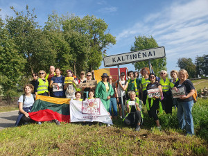 Keli šimtai kilometrų pėsčiomis: prieš apsimestinę „viskas gerai“ tylą...