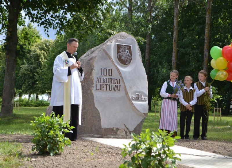 Žadeikiškiai atšventė pirmąją kraštiečių šventę