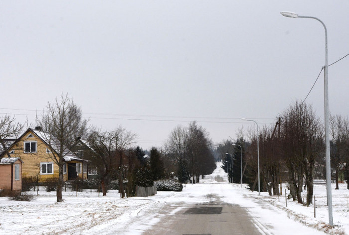 Šviestuvai Gardavos gatvėje stovi, bet nešviečia