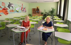 Moduliniais baldais atnaujintuose kabinetuose Simono Gaudėšiaus gimnazijoje mokytojos jau laukia mokinių