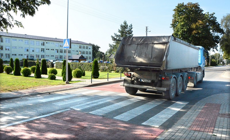 Pajūrio mokiniai modernios perėjos sulauks dar negreit