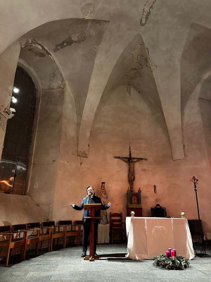 Informacinio chaoso ir nerimo laikais &ndash; pokalbiai apie gyvenimo prasmę ir tikėjimą