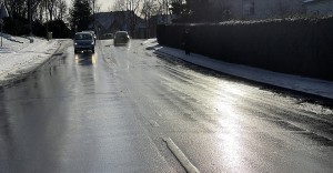 Gatvės virto čiuožyklomis