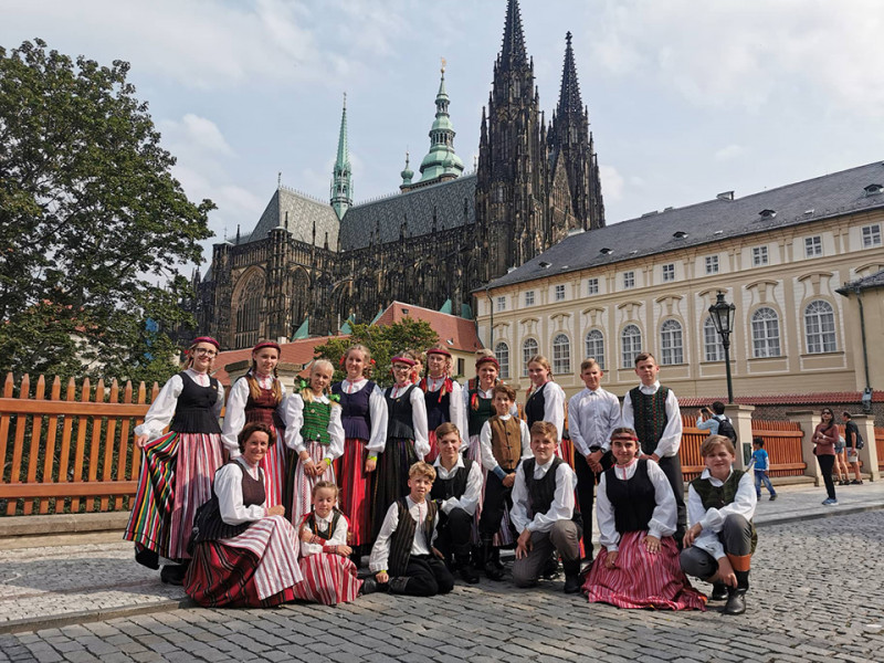 „Dūzginėlis“ – folkloro festivalyje Prahoje