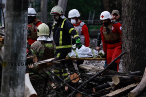Taip atrodo derybos dėl taikos pagal Kremlių... Nuotr. Yan DOBRONOSOV