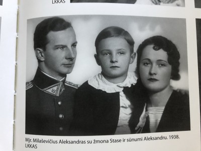 A. Milaševičius su žmona ir sūnumi 1938 m. 