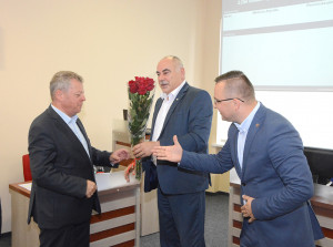 Valdžios komandoje &ndash; buvę politiniai prie&scaron;ininkai