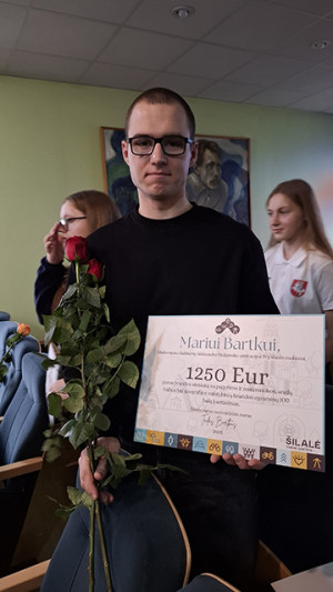 Prestižines studijas i&scaron;keitė į kario batus