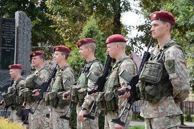Lietuvos kariuomenės pradininkai linki saugoti Laisvę