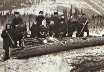 Irkutskas, 1952 m. Lietuviai kerta medžius