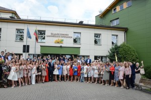 Miesto gimnazija išugdė triskart šimtukininką